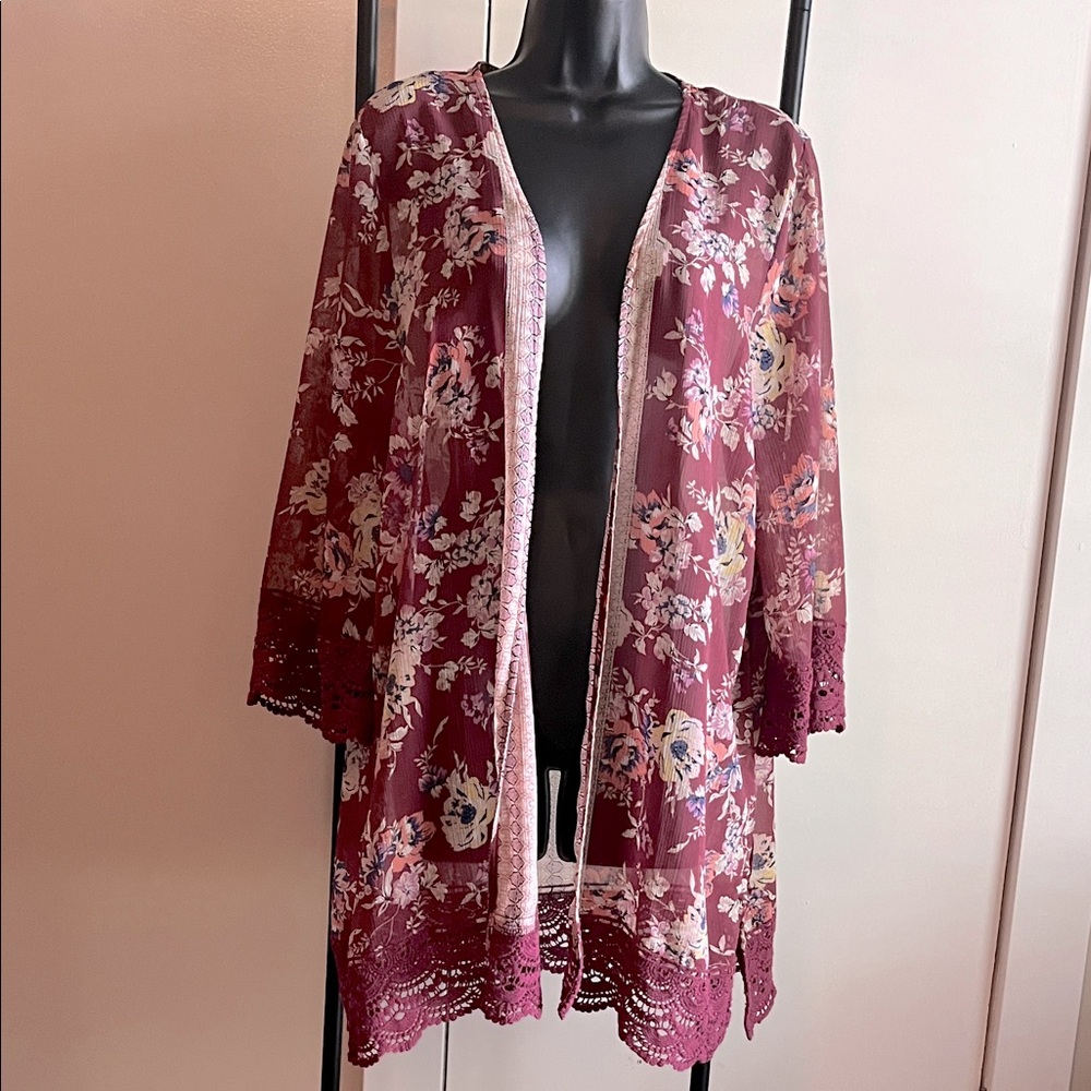 Jolt kimono/cover with crochet